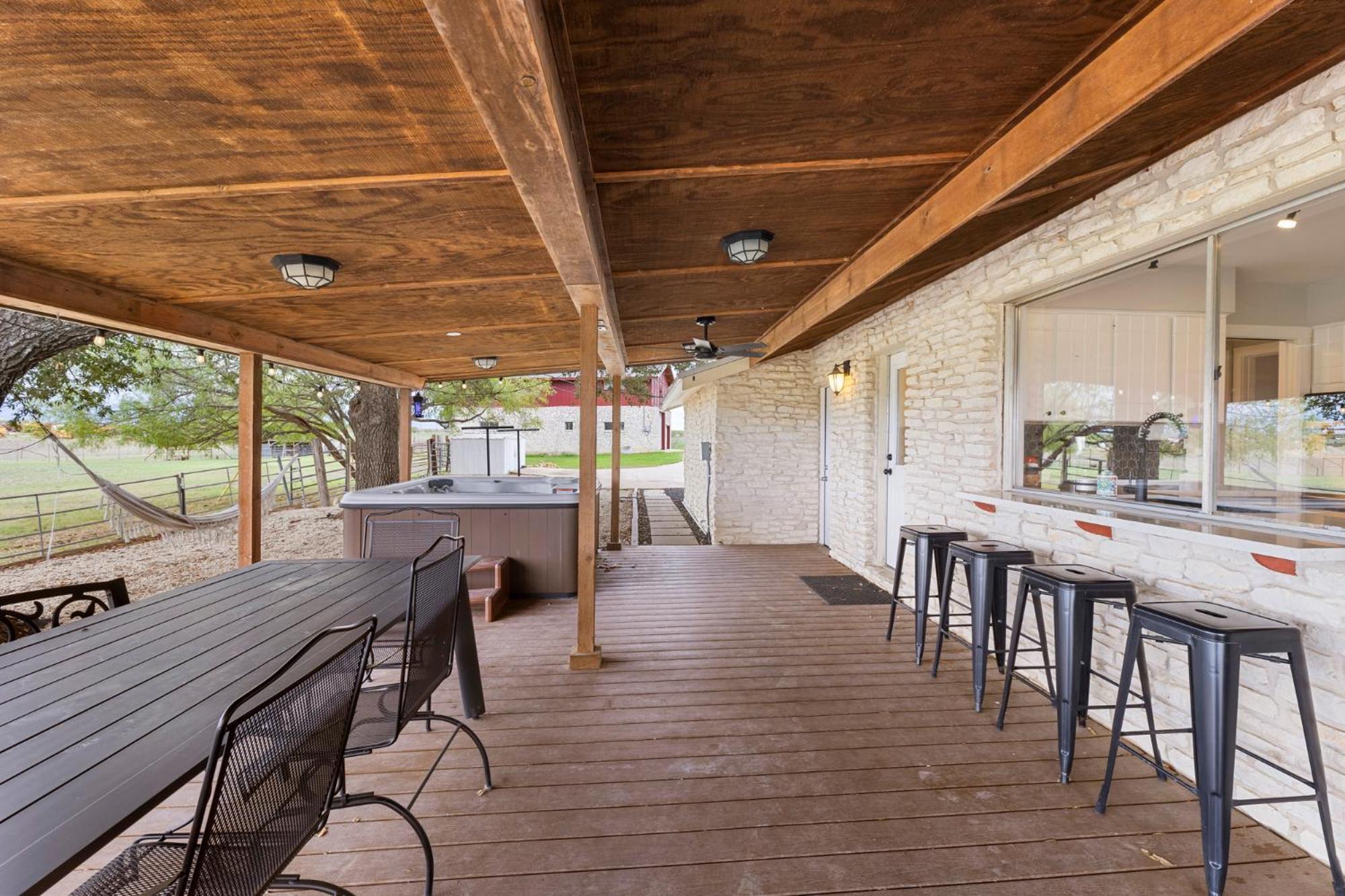 Villa Farm Retreat With Jacuzzi, Fire Pit, Mini Goats, Mini Ponies And Mini Cows San Marcos Zimmer foto