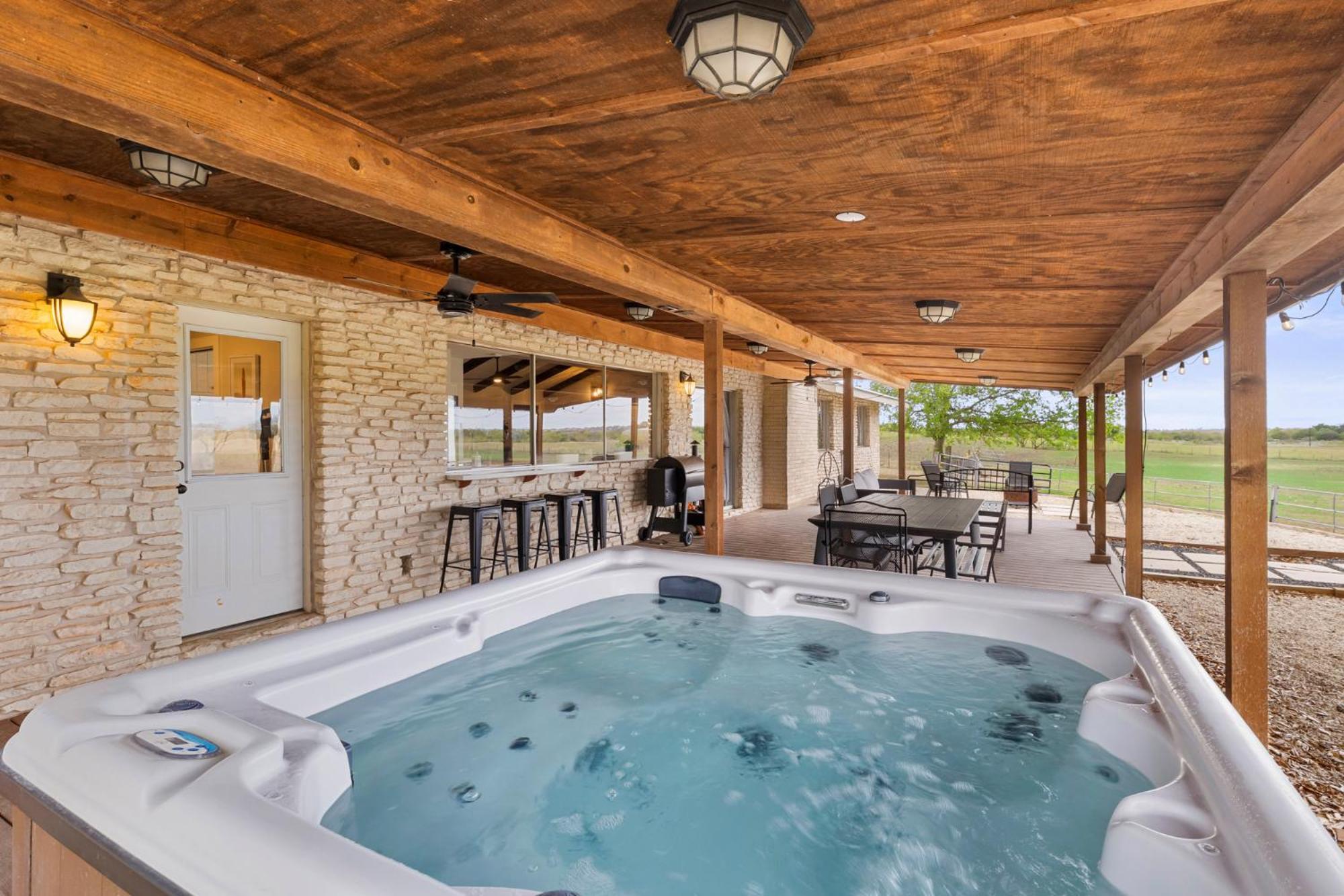 Villa Farm Retreat With Jacuzzi, Fire Pit, Mini Goats, Mini Ponies And Mini Cows San Marcos Zimmer foto